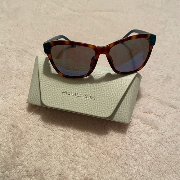 Used Michael Kors Sunglasses comes with MK Case
